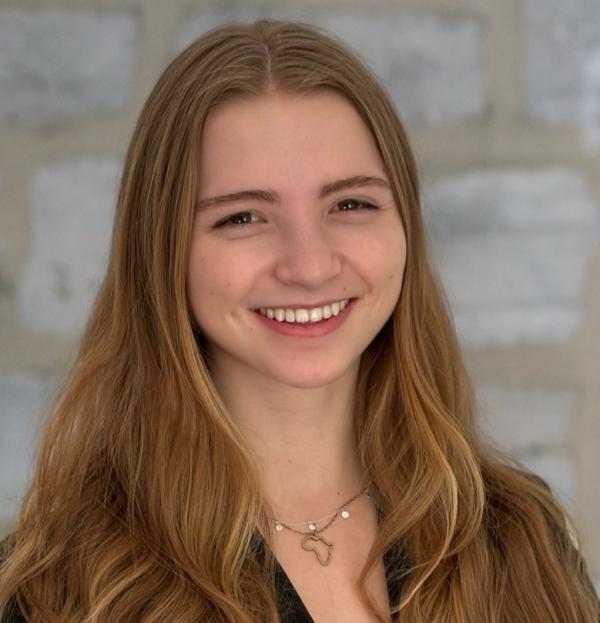 Headshot of Megan von Abo