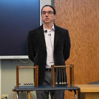 Image of Marcos Rigol doing an experiment at the Ashtekar Frontiers of Science Lecture