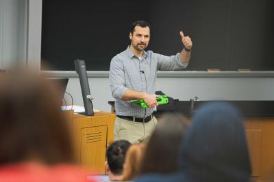 Matt Beckman gives lecture in classroom