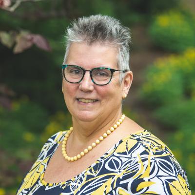 Headshot of Carolyn Jensen.