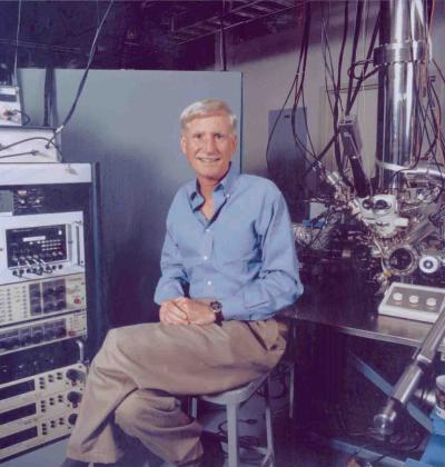 Winograd Receives an American Chemical Society Award in Analytical Chemistry