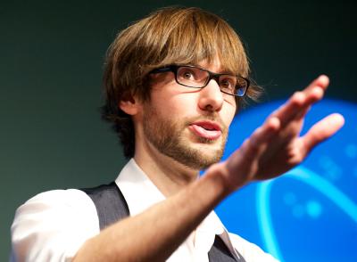 Astronomy Graduate Student Wins National FameLab Astrobiology Competition
