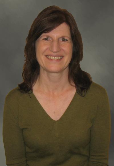 Mary Anne Raymond Receives Distinguished Service Award