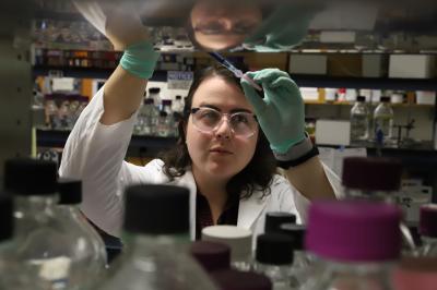 Grace Usher in the lab