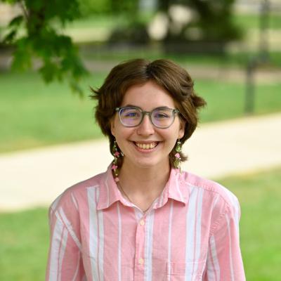 photograph of forensic student Maya Pearce