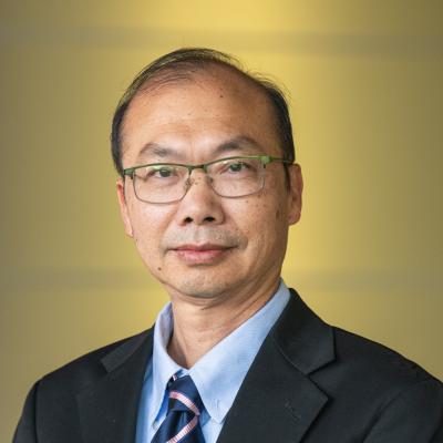 This is a headshot of Runze Li