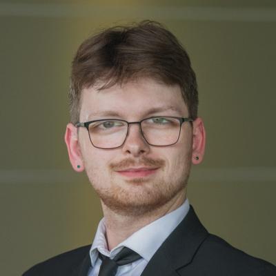 professional portrait of Tristen Sextro