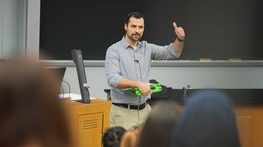 Matt Beckman gives lecture in classroom