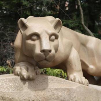 Lion Shrine Photo