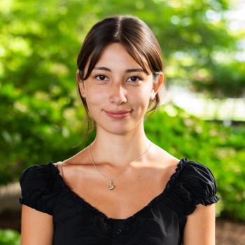 Mina Shionoya.
